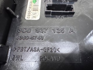 Блок предохранителей под капот, ориг. номер 3C0937125A, Volkswagen Tiguan NF 2006-2011