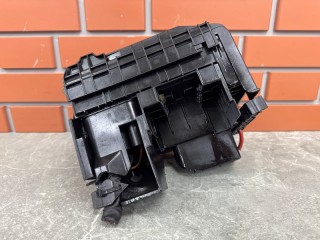 Блок предохранителей под капот, ориг. номер 3C0937125A, Volkswagen Tiguan NF 2006-2011