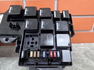 Блок предохранителей под капот, ориг. номер DX2314290CHC, Jaguar XF X250 2011-2015