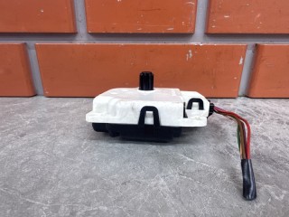 Электропривод заслонки печки, ориг. номер 274435Z010, Nissan Navara D40 2005-2010