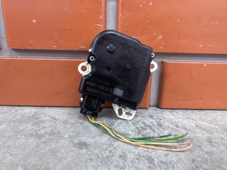 Электропривод заслонки печки, ориг. номер 27443EA000, Nissan Navara D40 2005-2010