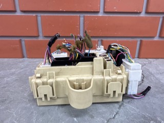 Блок предохранителей в салон задний, ориг. номер 8267048040, Lexus RX350 XU30 2006-2009
