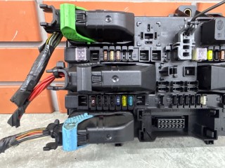 Блок предохранителей в салон, ориг. номер 93188419, Opel Astra H 2004-2007
