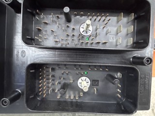 Блок предохранителей под капот, ориг. номер 93182941, Opel Astra H 2004-2007