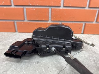 Замок передний правый, ориг. номер 813204H020, Hyundai Grand Starex TQ 2007-2015