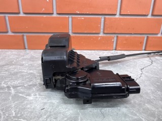 Замок передний правый, ориг. номер 813204H020, Hyundai Grand Starex TQ 2007-2015