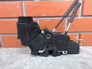 Замок передний правый, ориг. номер 813204H020, Hyundai Grand Starex TQ 2007-2015