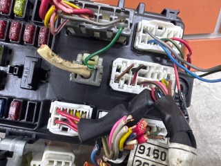 Блок предохранителей в салон, ориг. номер 9540026700, Hyundai Santa Fe SM 2000-2004