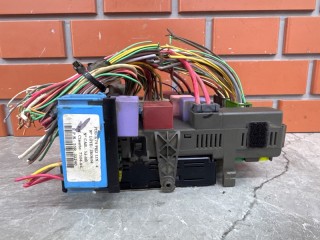 Блок предохранителей в салон, ориг. номер 8200336748, Renault laguna 2 2001-2005