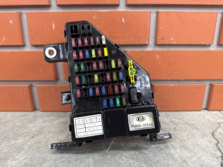 Блок предохранителей в салон, ориг. номер 911051F011, Kia Sportage KM 2004-2008