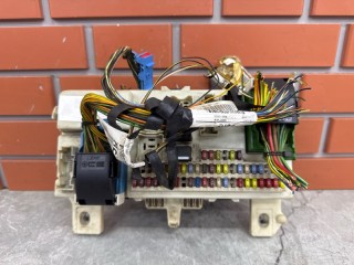 Блок предохранителей в салон, ориг. номер 2027109, Ford Focus 2 2004-2008