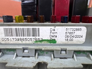 Блок предохранителей под капот, ориг. номер 46846104, Fiat Stilo 1 2001-2004