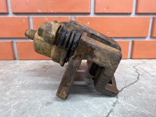 Суппорт задний правый, ориг. номер 58360H1010, Hyundai Terracan 1 2001-2004