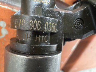 Форсунка, ориг. номер 079906036C, Audi Q7 1 2005-2009