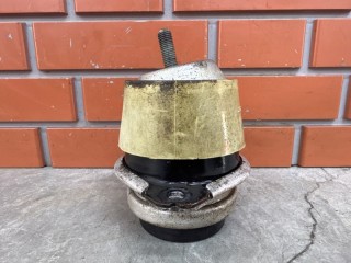 Подушка двигателя, ориг. номер 7L6199131A, Audi Q7 1 2005-2009