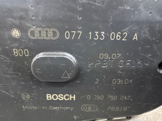 Заслонка дроссельная, ориг. номер 077133062A, Audi Q7 1 2005-2009