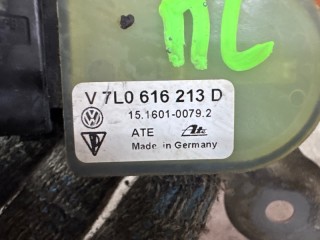 Датчик положения кузова передний левый, ориг. номер 7L0616213D, Audi Q7 1 2005-2009