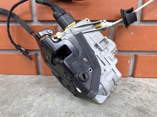 Замок задний правый, ориг. номер 8K0839016, Audi Q7 1 2005-2009