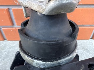 Подушка двигателя, ориг. номер 50820SNBJ02, Honda Civic 8 2008-2012