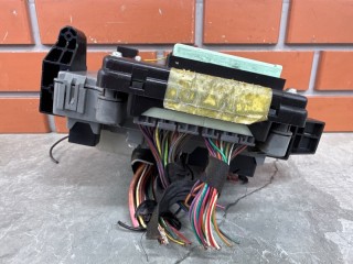 Блок предохранителей в салон, ориг. номер 56010434AH, Jeep Cherokee KJ 2001-2004