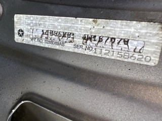 Крыло переднее левое, ориг. номер 55177101AD, Jeep Cherokee JK 2001-2004