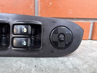 Блок управления стеклоподъемниками, ориг. номер 935743A000, Hyundai Trajet 1 2004-2008