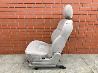 Сиденье переднее правое, ориг. номер 883703A000NVE, Hyundai Trajet 1 2004-2008