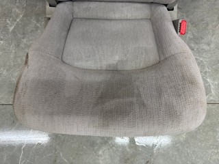 Сиденье заднее правое, ориг. номер 893703A000NVE, Hyundai Trajet 1 2004-2008