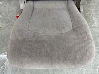 Сиденье заднее левое, ориг. номер 897003A000NVE, Hyundai Trajet 1 2004-2008
