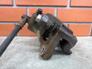 Суппорт задний правый, ориг. номер 582303A200, Hyundai Trajet 1 2004-2008