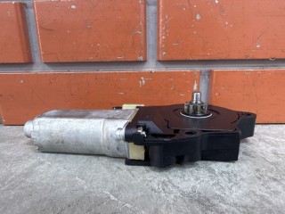 Моторчик стеклоподъемника передний левый, ориг. номер 824603A001, Hyundai Trajet 1 2004-2008
