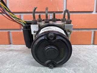 Блок ABS, ориг. номер 589203A300, Hyundai Trajet 1 2004-2008