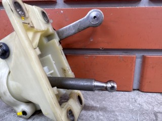Кулиса МКПП, ориг. номер 437203A000, Hyundai Trajet 1 2004-2008