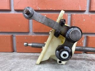 Кулиса МКПП, ориг. номер 437203A000, Hyundai Trajet 1 2004-2008