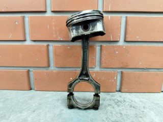 Поршень с шатуном, ориг. номер 230412B000, Hyundai Elantra HD 2006-2011