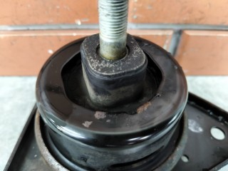 Подушка двигателя правая, ориг. номер 218102L000, Hyundai Elantra HD 2006-2011