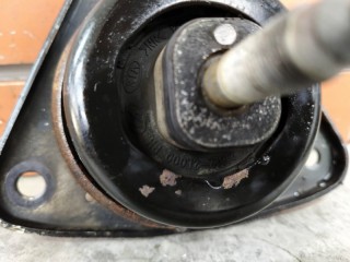 Подушка двигателя правая, ориг. номер 218102L000, Hyundai Elantra HD 2006-2011