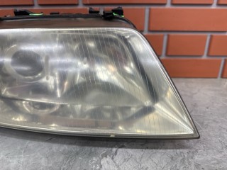 Фара правая, ориг. номер 4B0941030K, Audi A6 C5 1997-2001