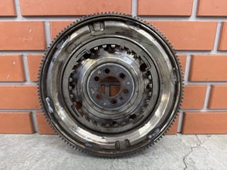 Маховик, ориг. номер 03C105266AA, Volkswagen Golf mk6 2008-2012