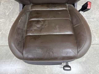 Сиденье переднее правое, ориг. номер 2H0881806R, Volkswagen Amarok 1 2010-2016