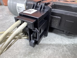 Моторчик стеклоподъемника передний левый, ориг. номер 6R0959801EEZ0K, Volkswagen Amarok 1 2010-2016