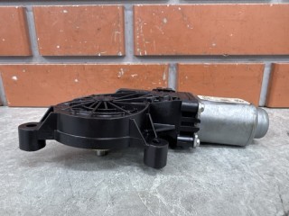 Моторчик стеклоподъемника задний правый, ориг. номер 6R0959812P, Volkswagen Amarok 1 2010-2016