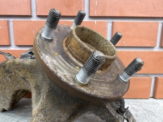 Кулак передний правый, ориг. номер 1420861, Ford Focus 2 2004-2008