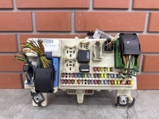 Блок предохранителей в салон, ориг. номер 2027109, Ford Focus 2 2004-2008