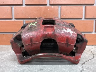 Суппорт передний правый, ориг. номер MR569126, Mitsubishi Lancer Cedia 2000-2003
