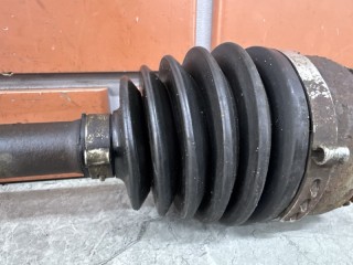 Привод передний правый, ориг. номер MR553010, Mitsubishi Lancer Cedia 2000-2003