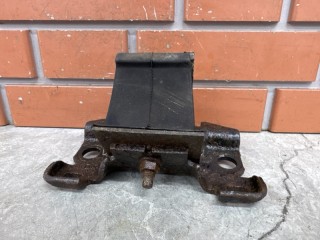 Подушка двигателя, ориг. номер 11220EB300, Nissan Navara D40 2005-2010