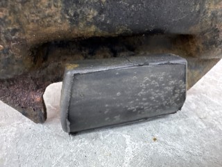 Подушка двигателя, ориг. номер 11220EB300, Nissan Navara D40 2005-2010