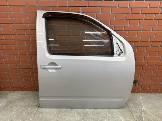 Дверь передняя правая Nissan Navara D40 2005-2010, 80100EB330