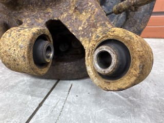 Кулак задний левый, ориг. номер MR519521, Mitsubishi Eclipse D5A 1999-2005
